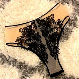 Victoria’s Secret cheeky panty Dragon L